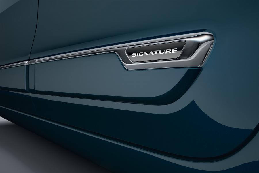 Детали интерьера Renault Twingo Signature 2020 года  (фото 7 из 13)